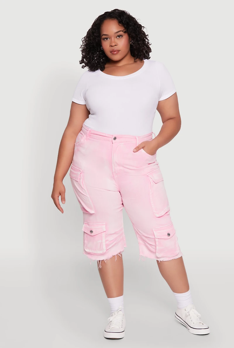 Plus Daisy Frayed Hem Denim Cargo Shorts