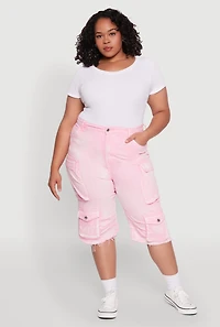 Plus Daisy Frayed Hem Denim Cargo Shorts