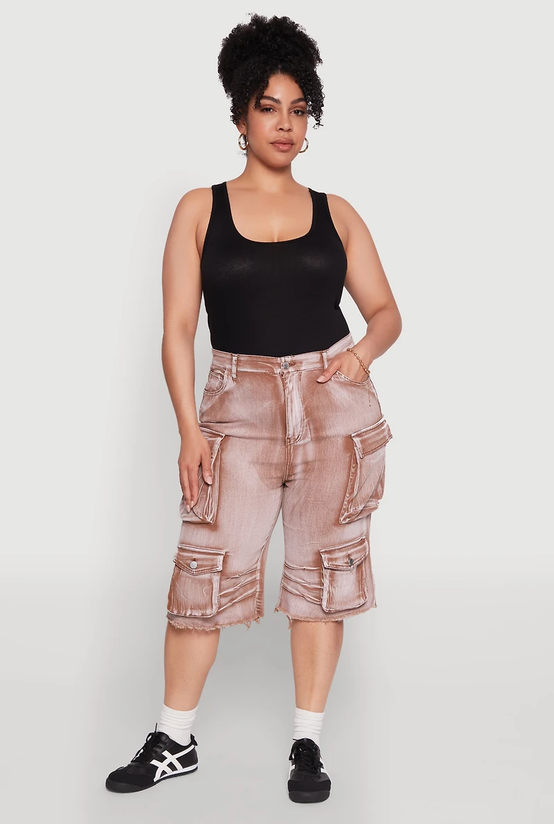 Plus Daisy Frayed Hem Denim Cargo Shorts