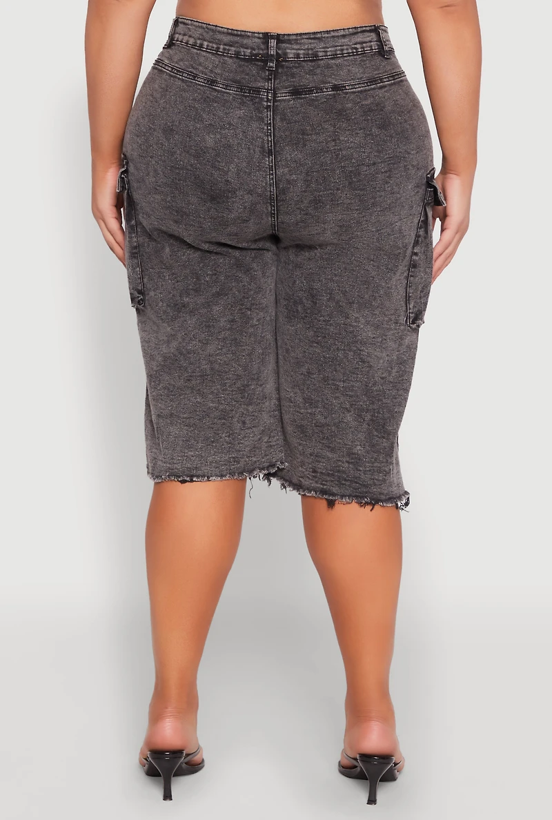 Womens Plus Size Frayed Hem Cargo Bermuda Shorts, Grey, Size 1X