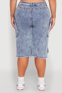 Womens Plus Size Frayed Hem Cargo Bermuda Shorts, Blue, Size 1X