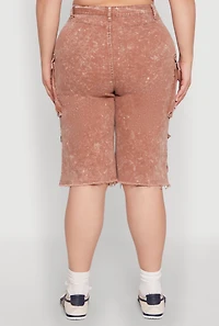 Womens Plus Size Daisy Acid Wash Cargo Bermuda Shorts, Brown, Size 1X