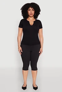 Womens Plus Seamless Rib Knit Chain Keyhole Tee,
