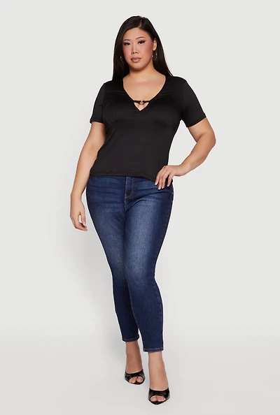 Plus Metallic Detail Keyhole Top