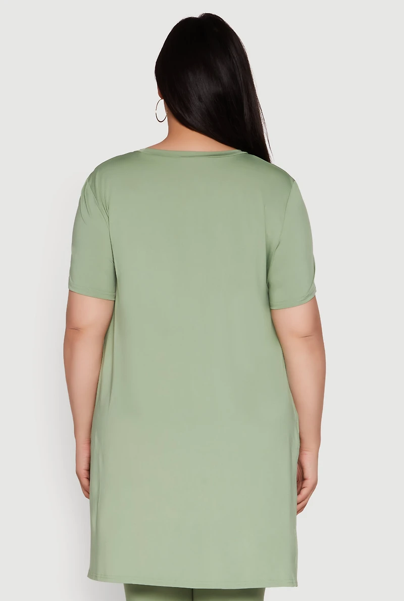 Plus Size Daisy Side Slit Crew Neck Tunic Top