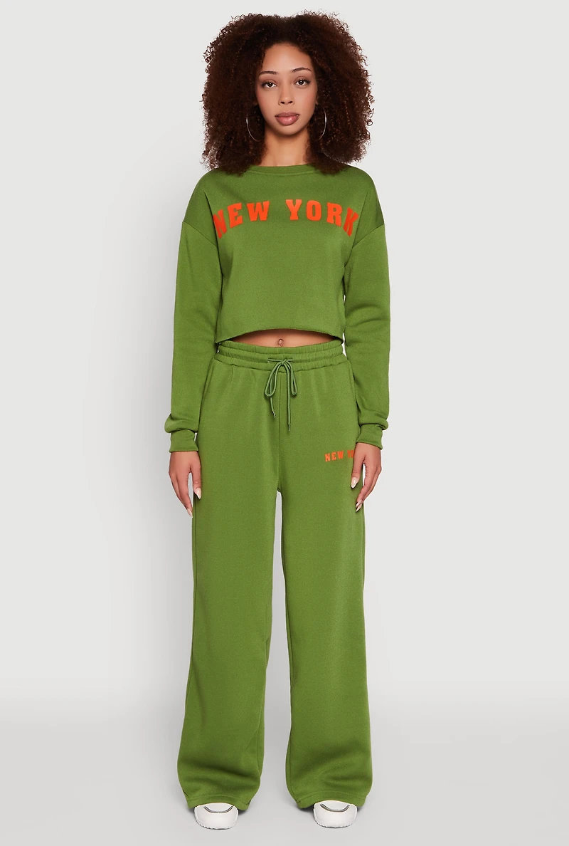 Womens New York Graphic Cropped Sweatshirt, Green, Size L