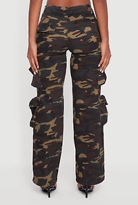Womens VIP Mid Rise Straight Leg Camouflage Cargo Pants, Green, Size 3
