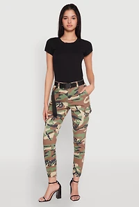 Womens Almost Famous Belted Camo Cargo Joggers, Multi, Size S