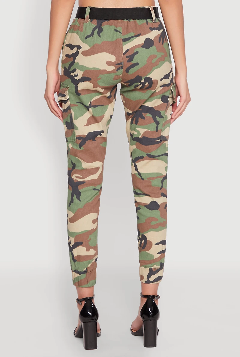 Womens Almost Famous Belted Camo Cargo Joggers, Multi, Size S