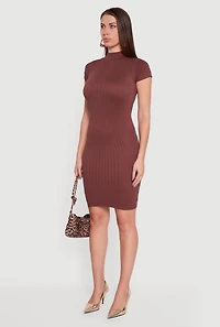 Womens Short Sleeve Mock Neck Sweater Dress, Brown, Size M