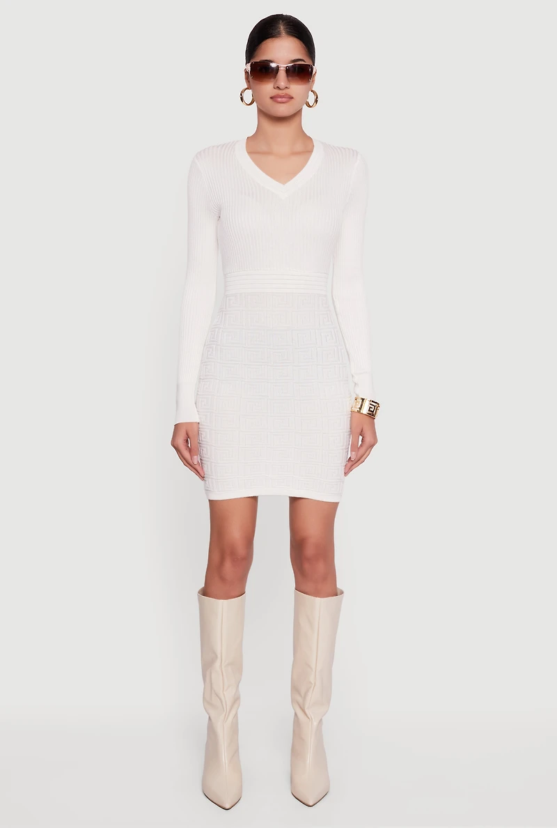 Womens Greek Key Rib Knit Long Sleeve V-Neck Sweater Dress, White, Size L