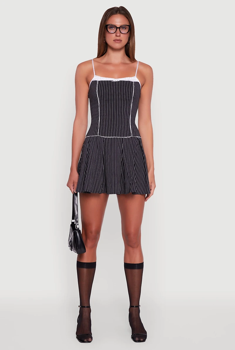 Womens Sleeveless Two Toned Pinstripe Pleated Dress, Black, Size M