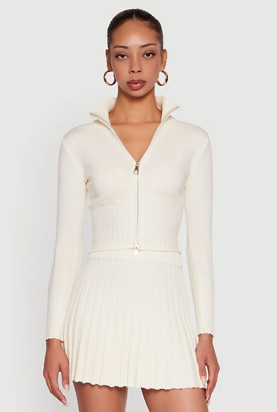 Womens Classic Fit Zip Front Mock Neck Cropped Sweater, Beige, Size M