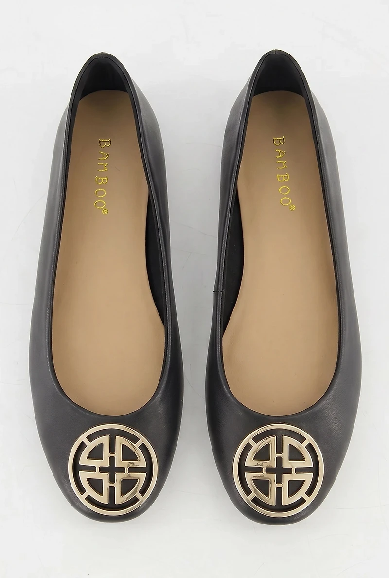 Geometric Pendant Ballet Flats