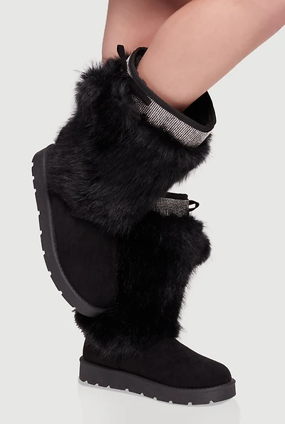 Womens Trendy Faux Fur Lined Faux Suede Pom Pom Detail Booties, Black, Size 5.5