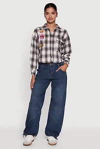 Womens Plaid Flannel Patch Detail Cropped Button Front Shirt, Multi, Size M