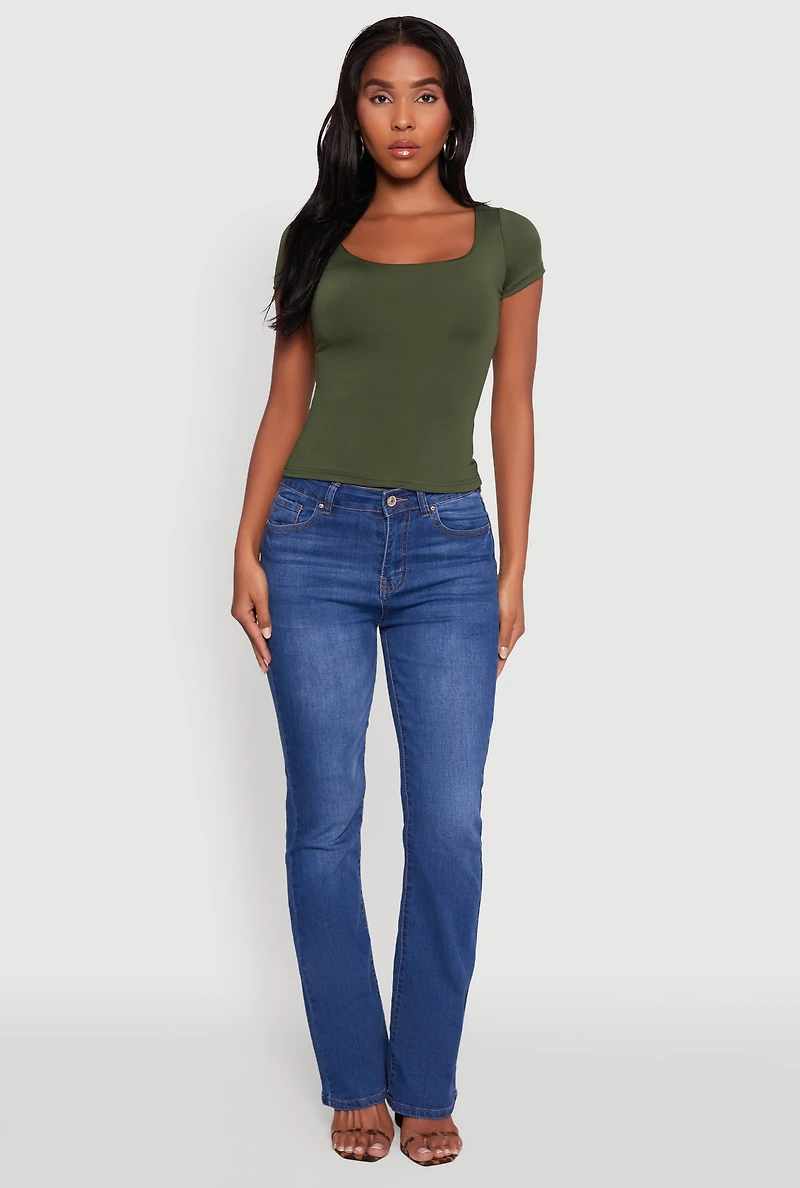 Daisy Classic Fit Scoop Neck Short Sleeve T-Shirt
