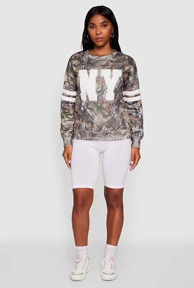 Womens Hunter Camo NY Graphic Varsity Stripe Sweatshirt, Multi, Size M