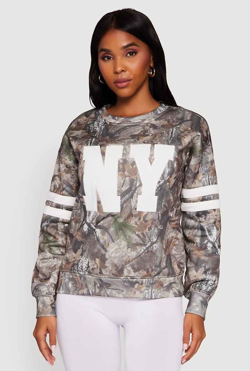Womens Hunter Camo NY Graphic Varsity Stripe Sweatshirt, Multi, Size M