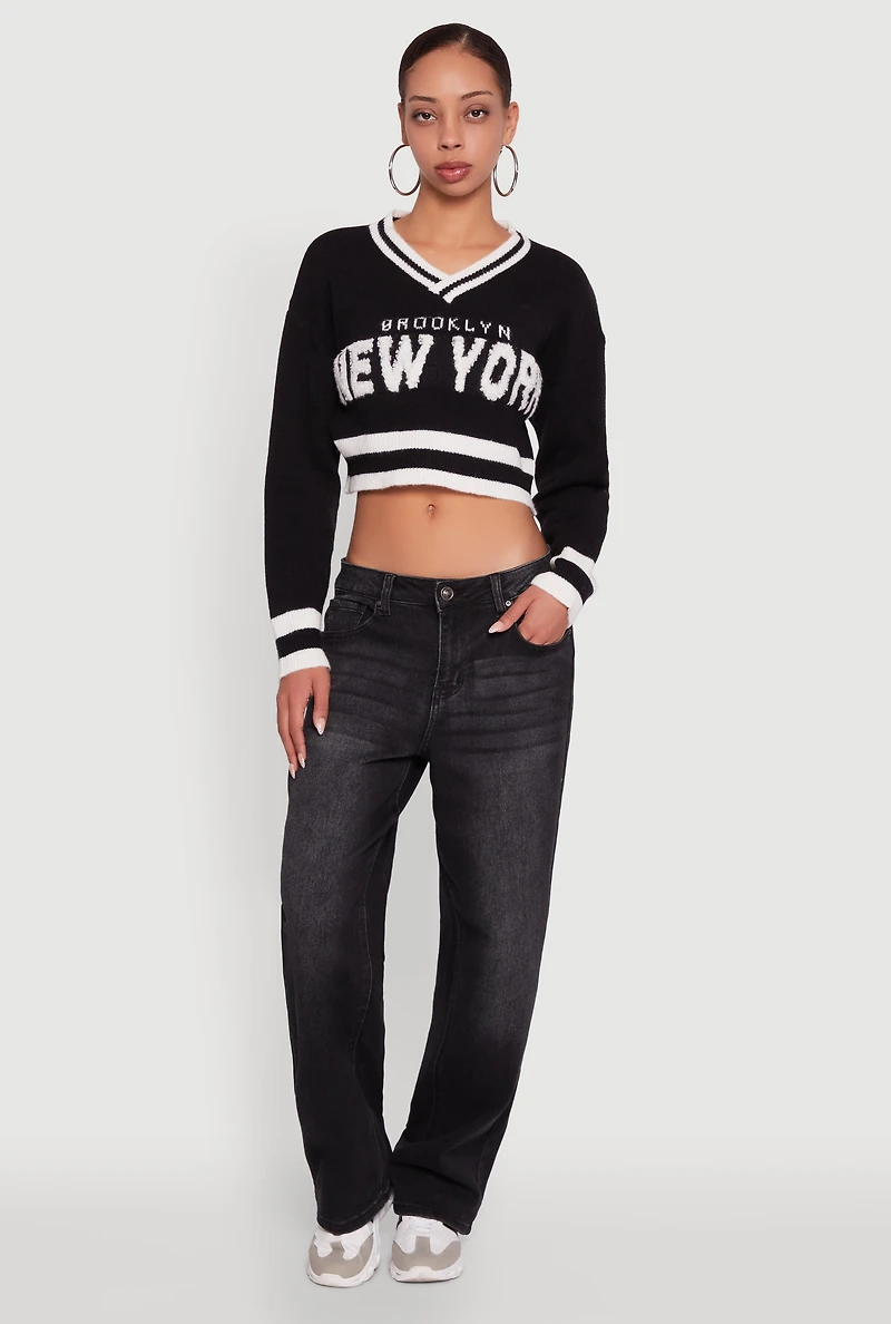 Womens Daisy Chenille New York Graphic Cropped Sweater, Black, Size S