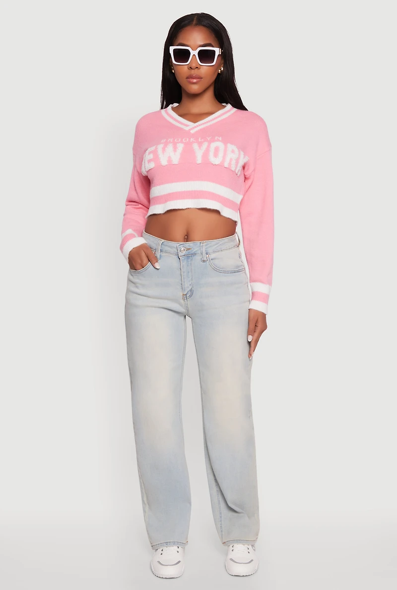 Womens Daisy Chenille New York Graphic Cropped Sweater, Pink, Size M