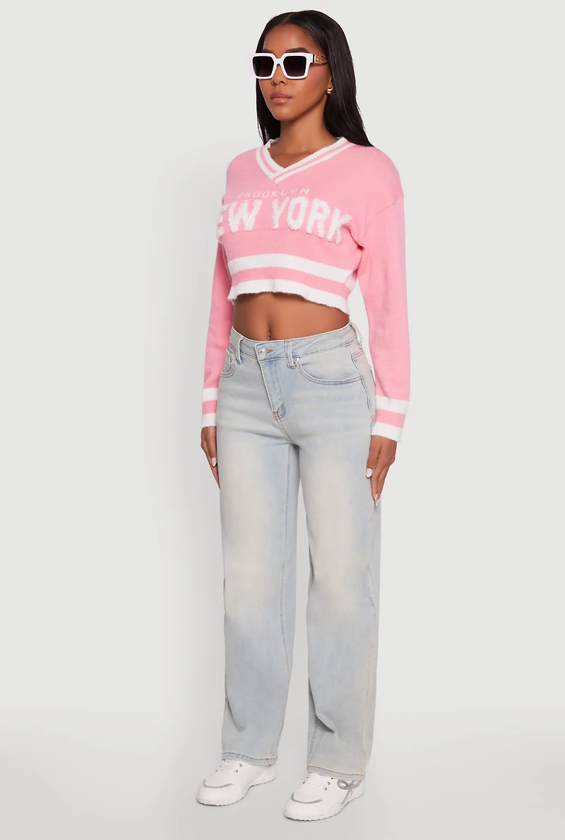 Womens Daisy Chenille New York Graphic Cropped Sweater, Pink, Size M
