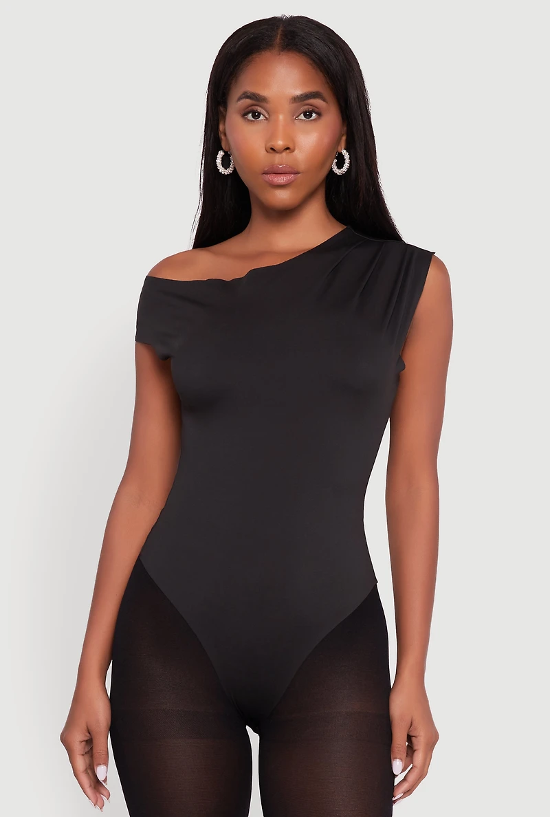 Womens Trendy Asymmetrical Shoulder Ruched Bodysuit, Black, Size M