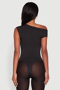 Womens Trendy Asymmetrical Shoulder Ruched Bodysuit, Black, Size M