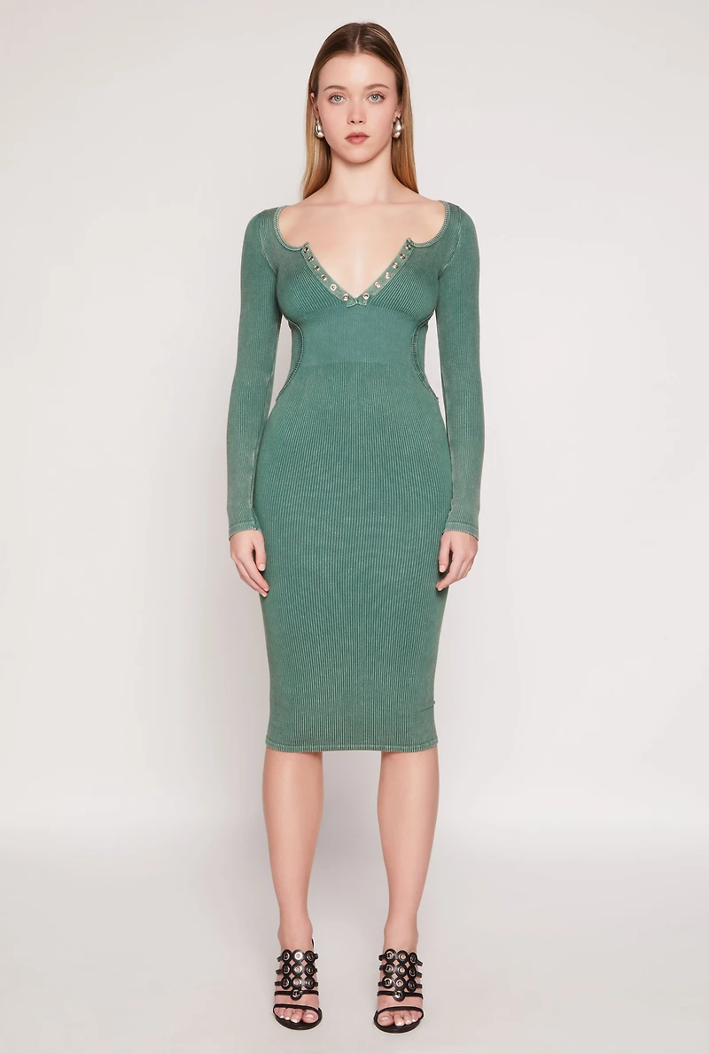 Womens Daisy Acid Wash Grommet Notch Neck Dress,