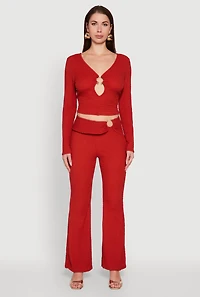 Womens O Ring Cut Out Textured Knit Cropped Blouse, Red,