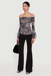 Womens Ribbed Knit Leopard Print Off the Shoulder Blouse, Grey, Size L