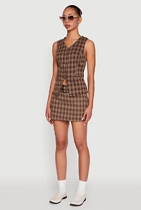 Womens Fleece Plaid Button Front V-Neck Vest, Brown, Size S