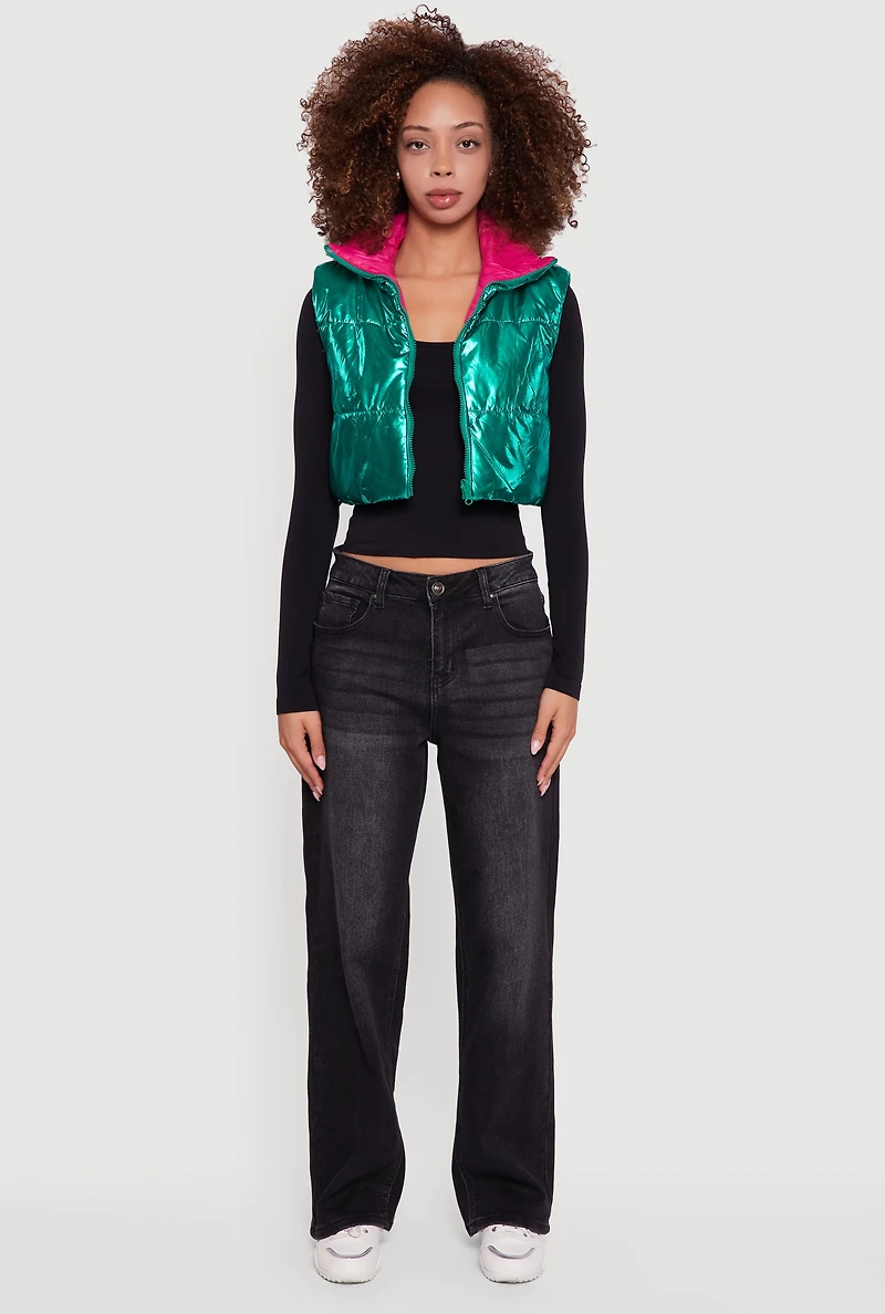 Womens Foiled Metallic Cropped Puffer Vest, Green, Size M