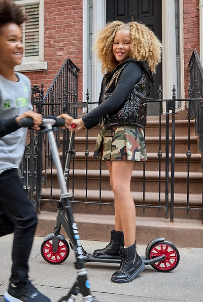 Girls Camo Belted Cargo Pocket Pleated Skirt, Green, Size 10-12