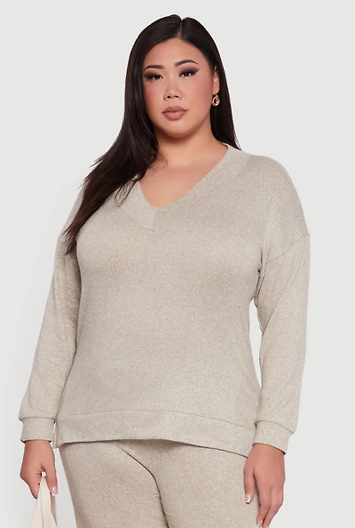 Plus Relaxed Fit V-Neck Long Sleeve Pullover Top