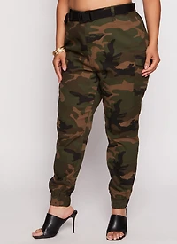 Womens Plus Size Almost Famous Camo Belted Cargo Joggers, Green, Size 2X