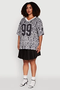 Womens Plus Size V-Neck Patterned 99 Graphic Print Jersey, Multi, Size 2X