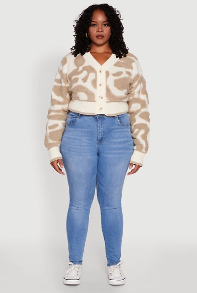 Womens Plus Tufted Knit Button Front Cropped Cardigan,