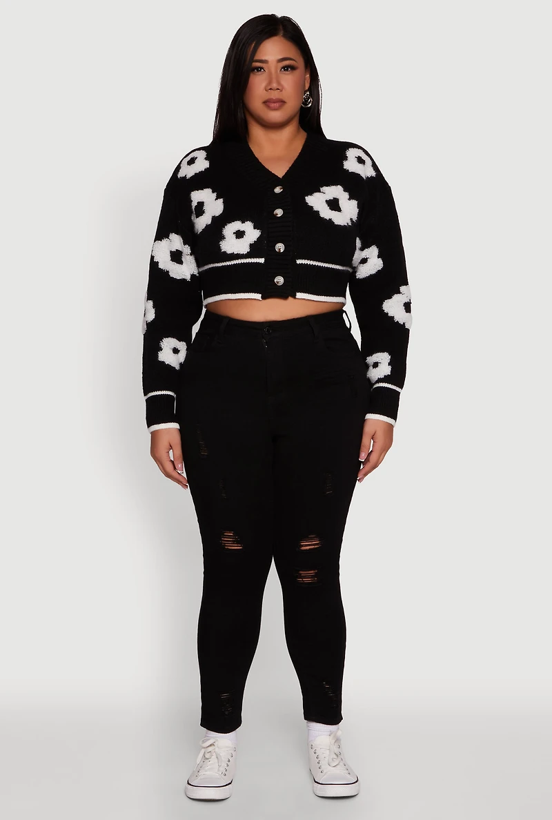 Plus Flower Tufted Knit Cropped Cardigan