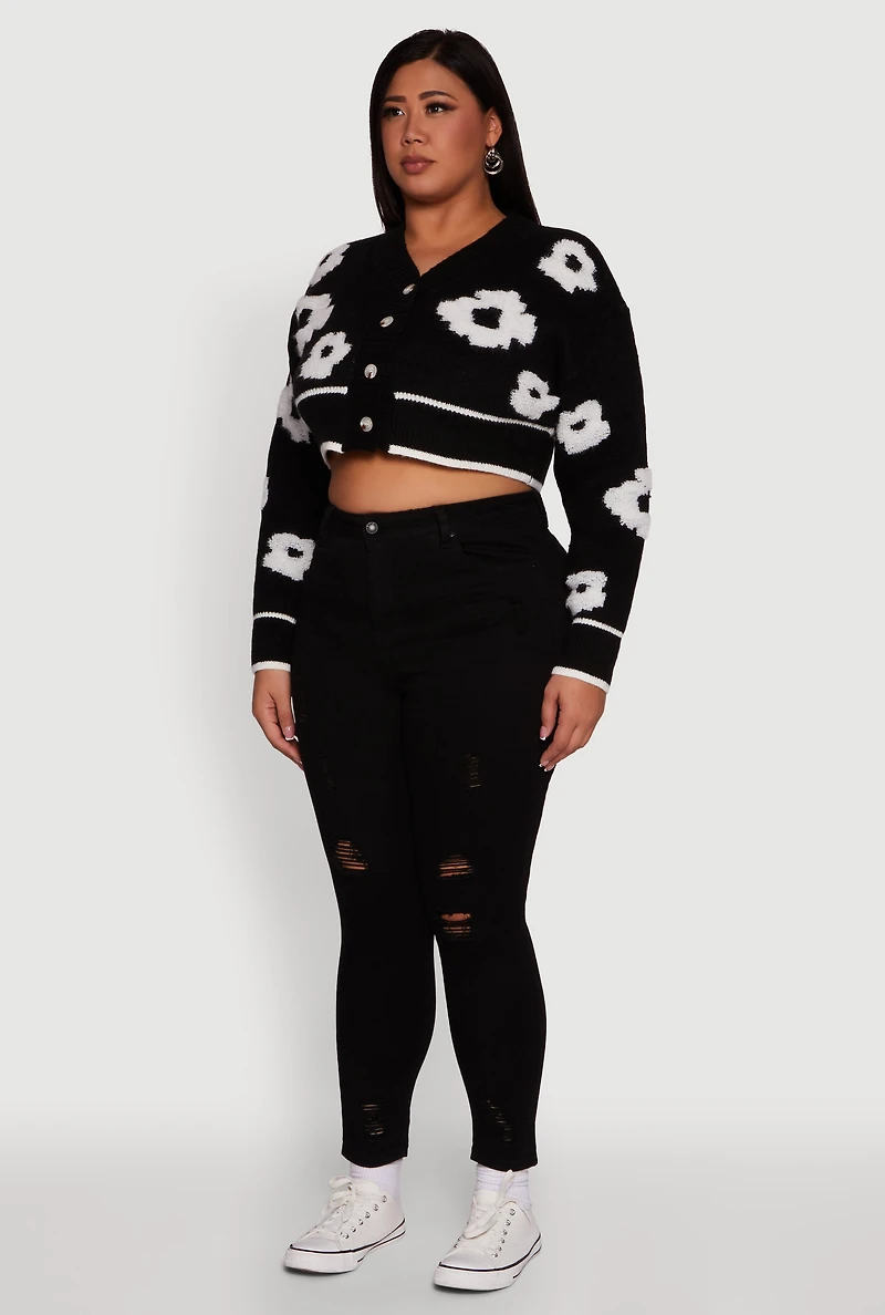 Plus Flower Tufted Knit Cropped Cardigan