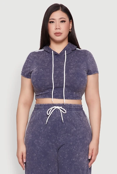 Womens Plus Size Daisy Mineral Wash Cropped Hooded T Shirt with Varsity Stripe, Blue, Size 3X