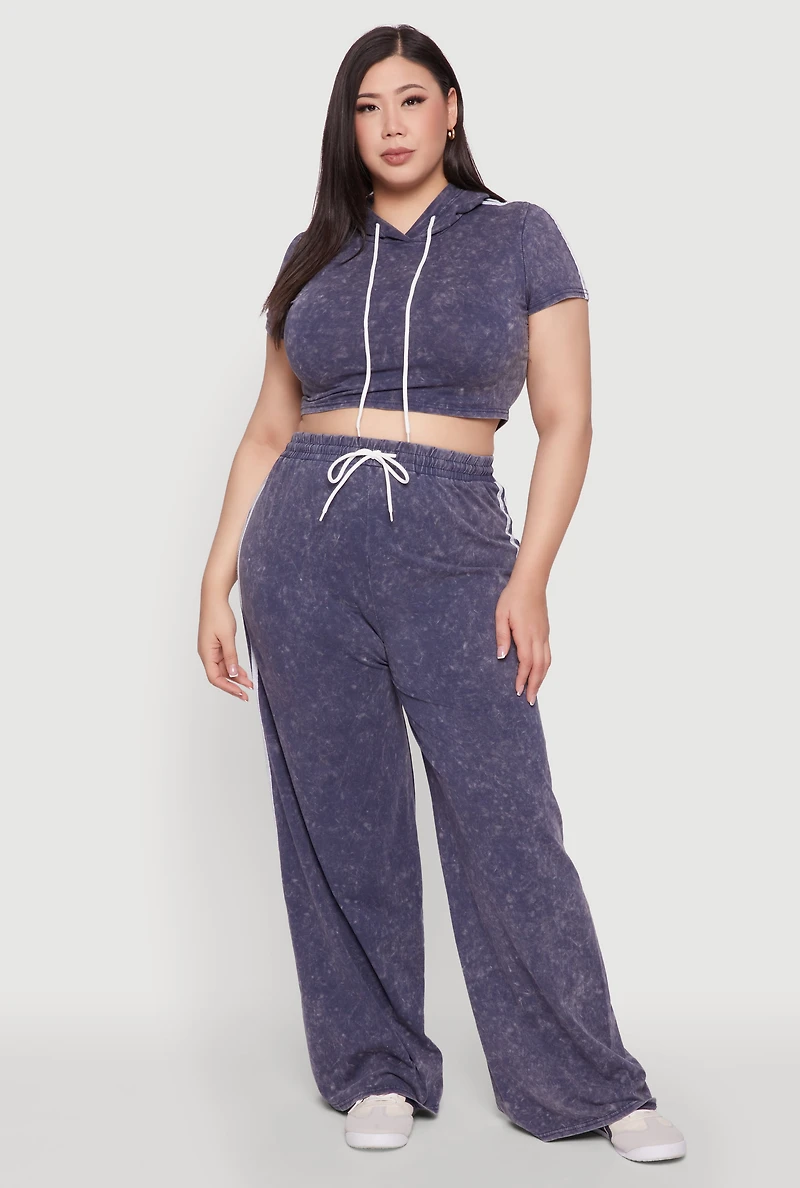 Womens Plus Size Daisy Mineral Wash Cropped Hooded T Shirt with Varsity Stripe, Blue, Size 3X