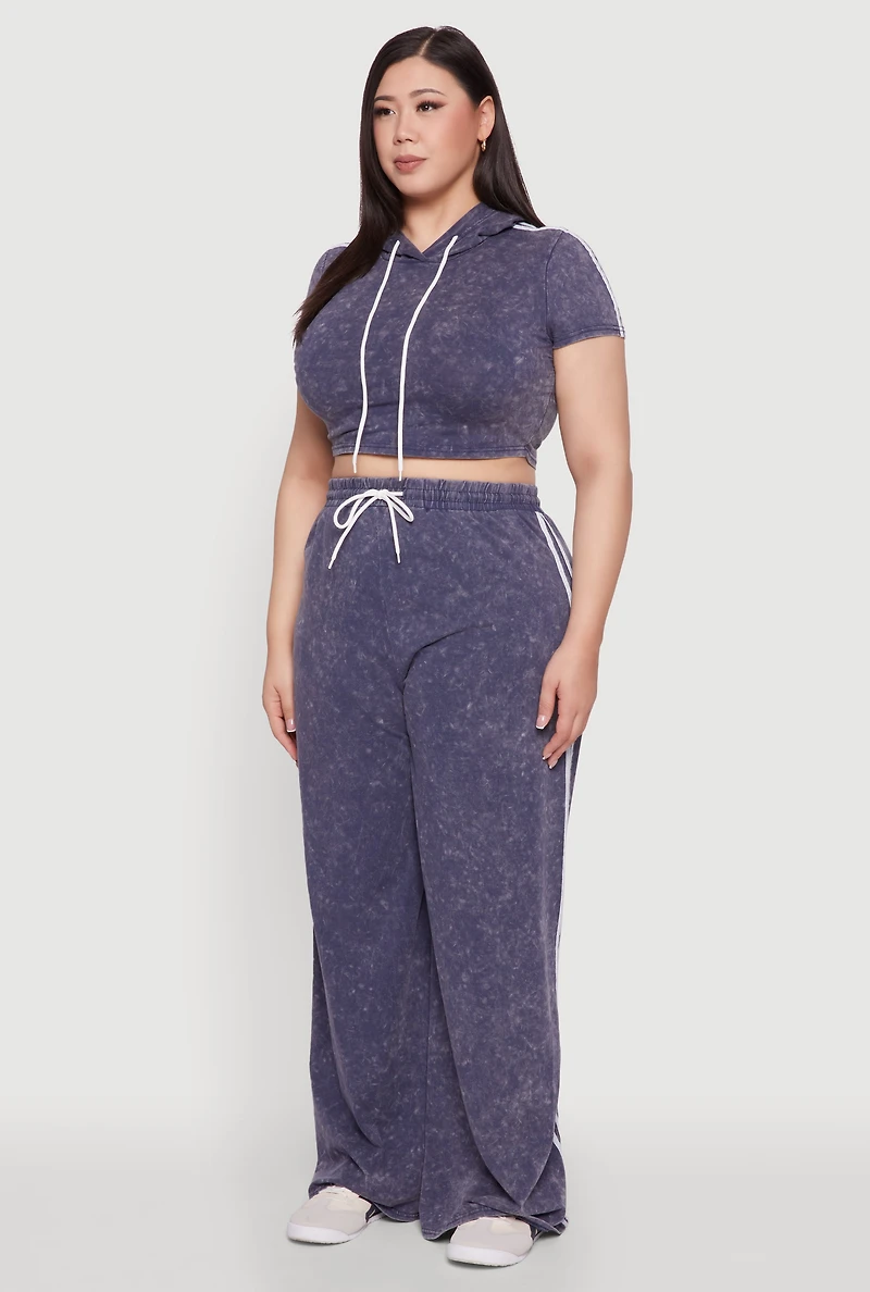 Womens Plus Size Daisy Mineral Wash Cropped Hooded T Shirt with Varsity Stripe, Blue, Size 3X
