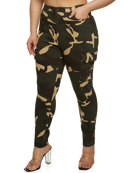Plus Skinny Leg Camo Cargo Pants