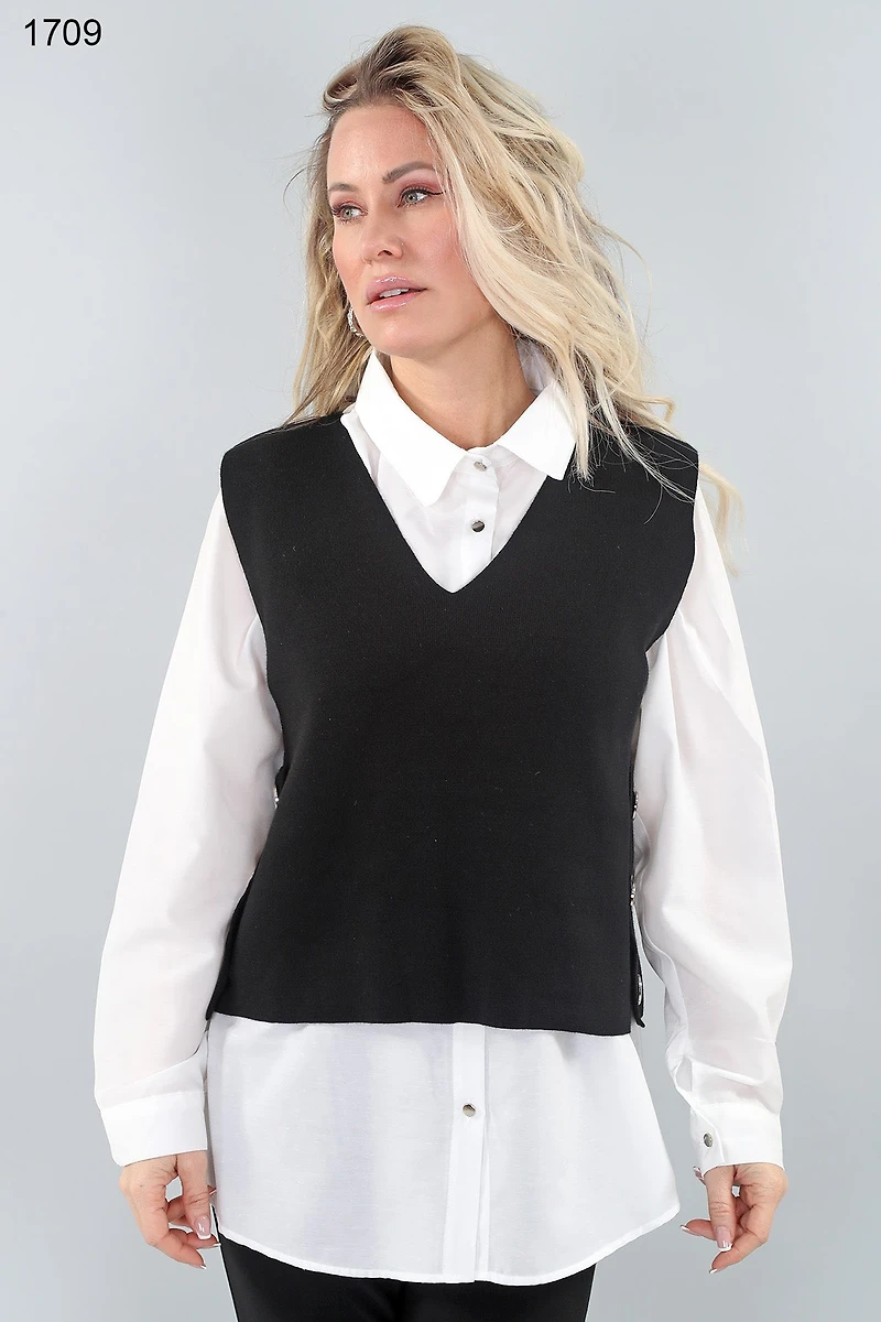 Blouse-cardigan set with gold side buttons