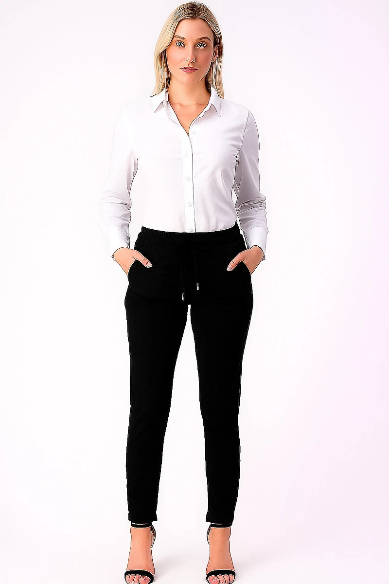 Crumpled pants with braided/strass inserts