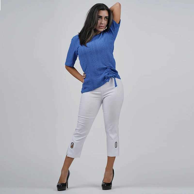 Capri pants with slit and side ring