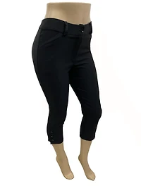 Capri pants with side pockets and buttons