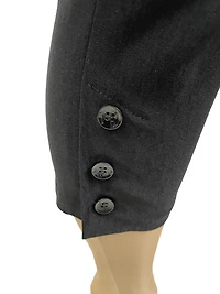 Capri pants with side pockets and buttons