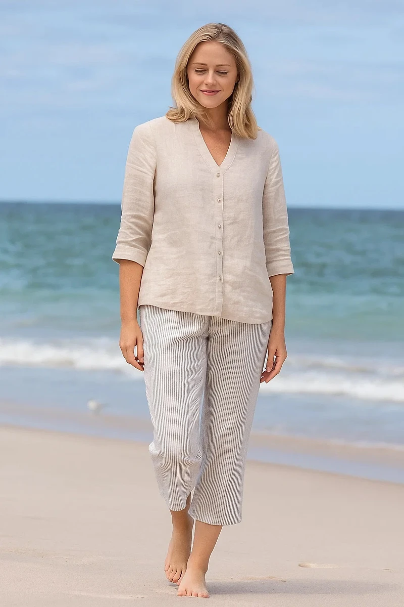 Striped pull-on capri pants